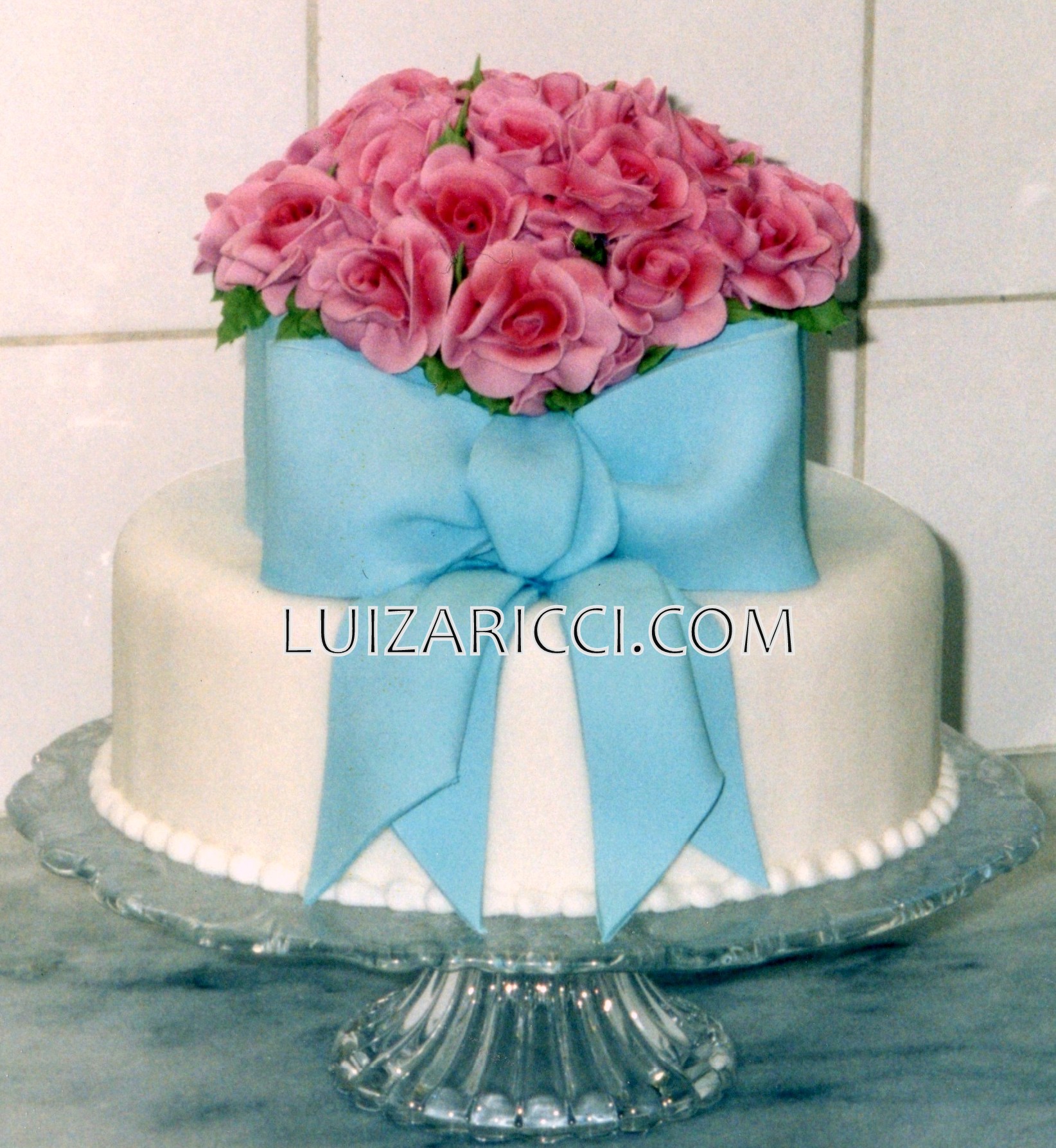 bolos-de-casamentos-decorados-com-pasta-americana-10