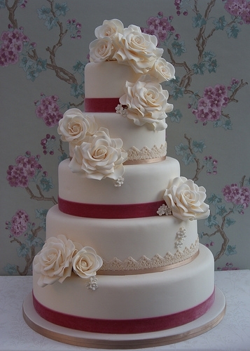 bolos-decorados-de-casamento-simples-18
