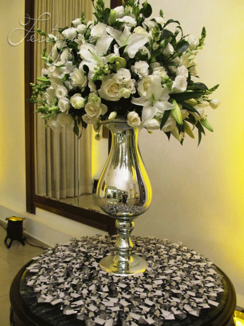 mesas-de-casamento-decoradas-com-vasos-de-flores-17